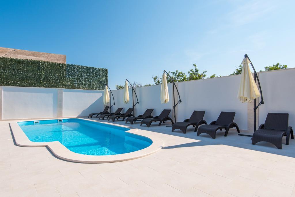 Apartments Villa Stella 오레비츠 외부 사진