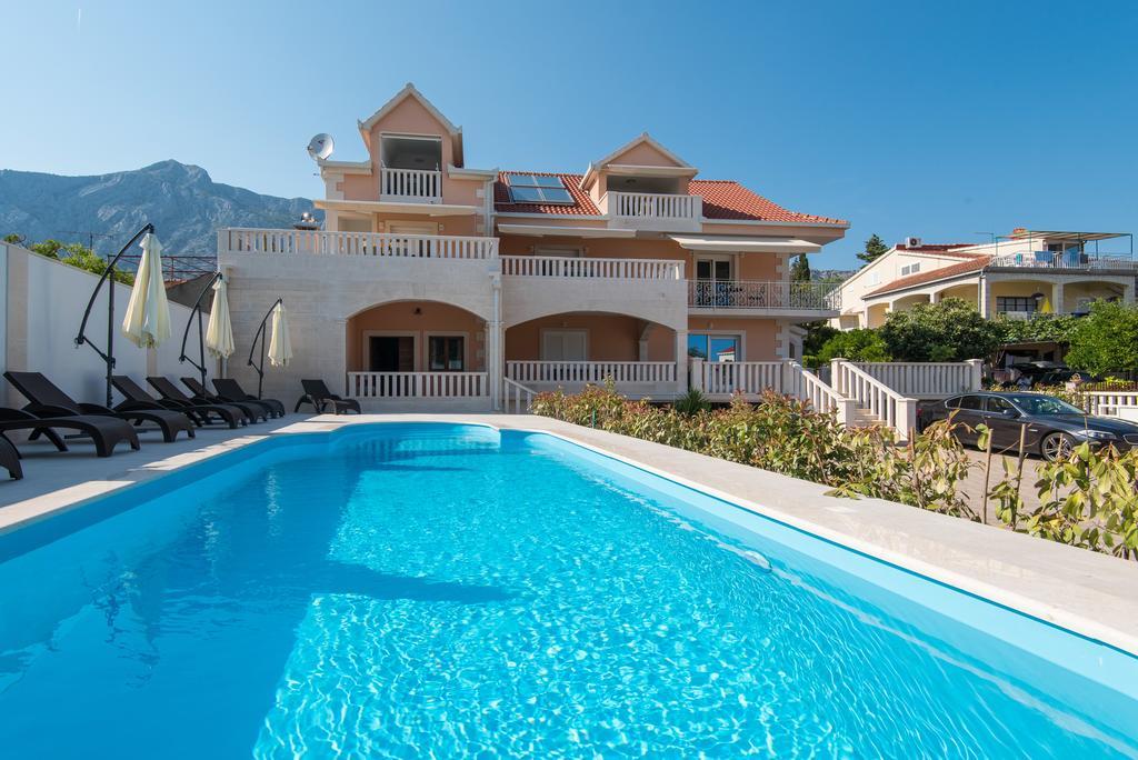 Apartments Villa Stella 오레비츠 외부 사진