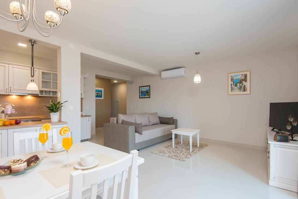Apartments Villa Stella 오레비츠 외부 사진