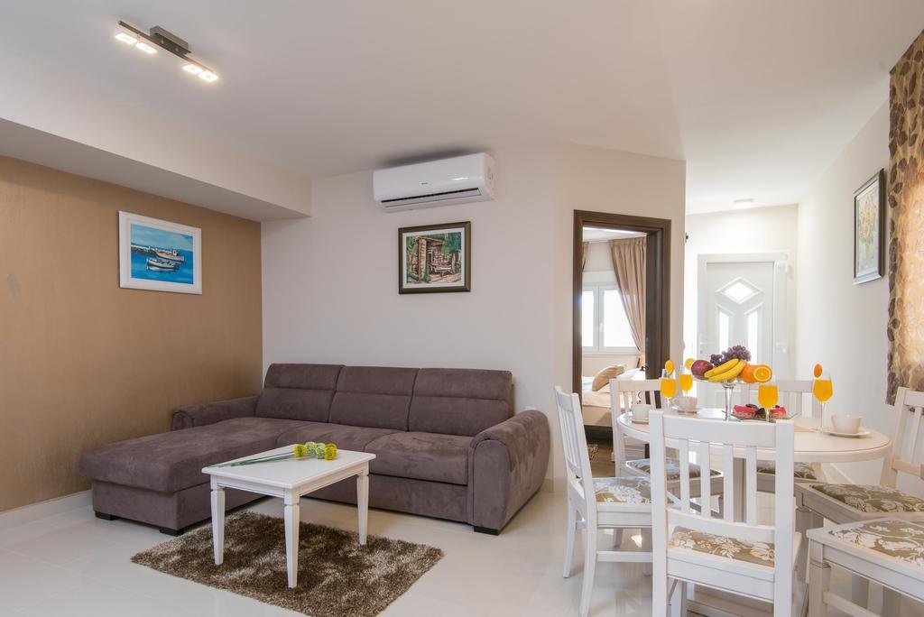 Apartments Villa Stella 오레비츠 외부 사진