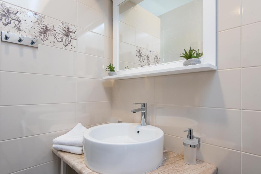Apartments Villa Stella 오레비츠 외부 사진
