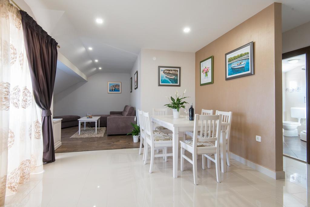 Apartments Villa Stella 오레비츠 외부 사진